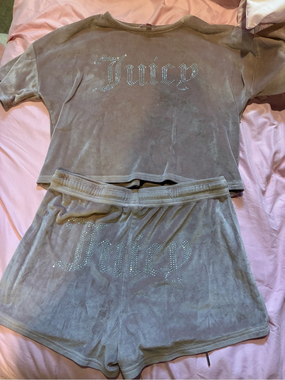 Juicy Couture Dusty Pink Velour Rhinestone Logo Top & Shorts Set